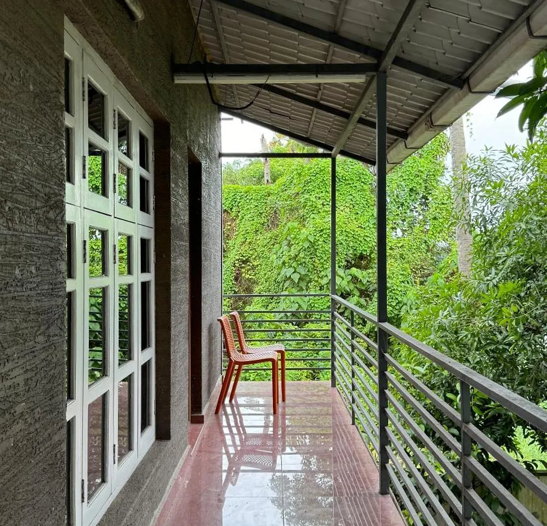 Kafeel Homes - Studio Room Kochi Indie